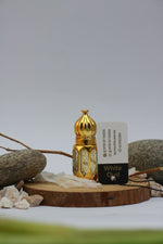 WHITE OUD AND FREE IHTSH ATTAR TASTER INSPIRED BY IHTSH BY YASEEN