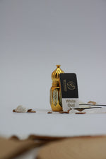 WHITE OUD AND FREE IHTSH ATTAR TASTER INSPIRED BY IHTSH BY YASEEN