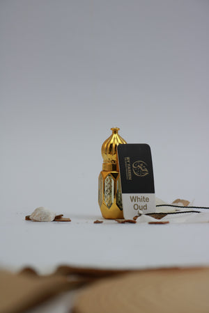 WHITE OUD AND FREE IHTSH ATTAR TASTER INSPIRED BY IHTSH BY YASEEN