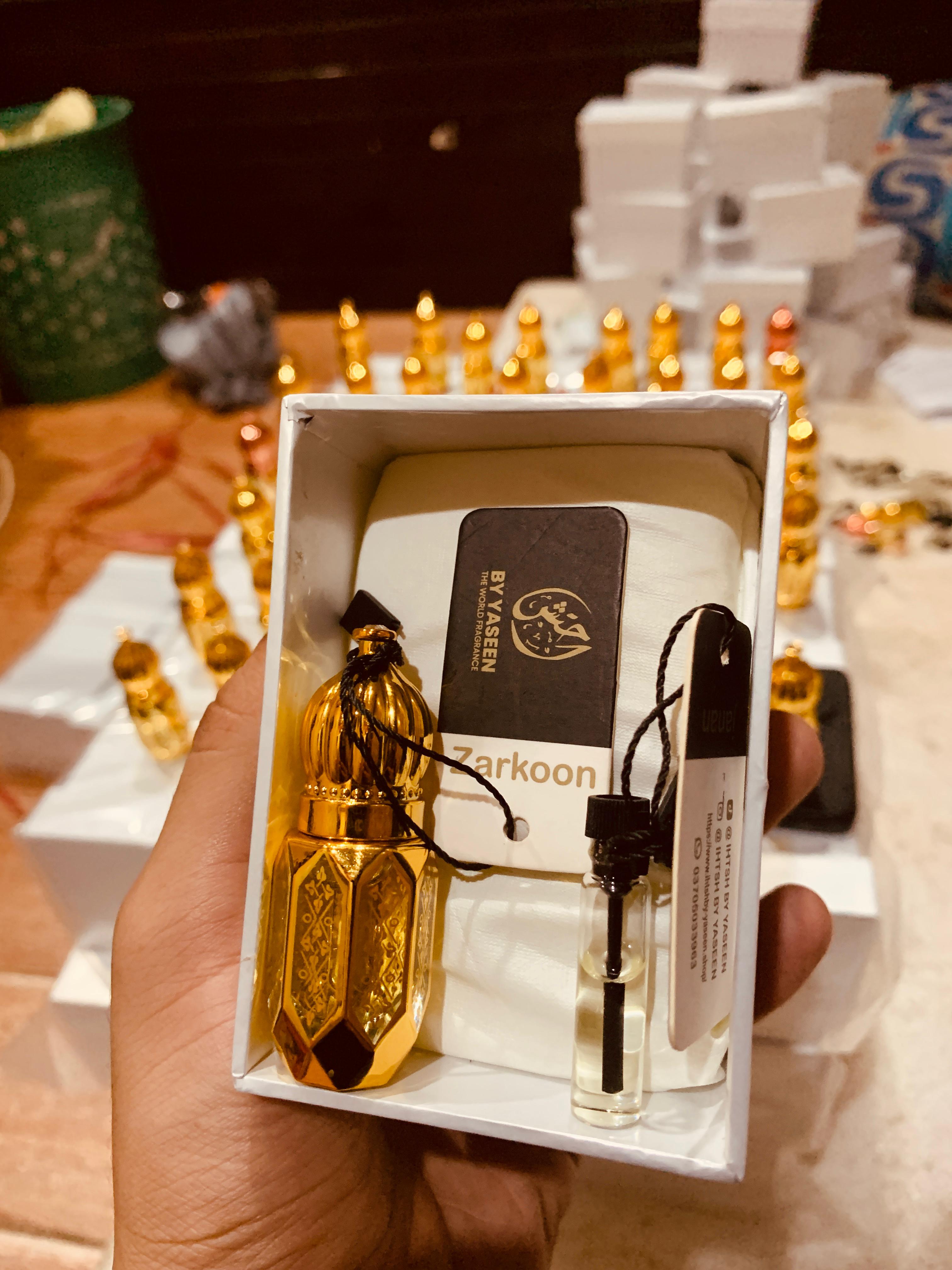 2 DAYS  LONG LASTING ATTAR ZARKOON WITH FREE TASTER